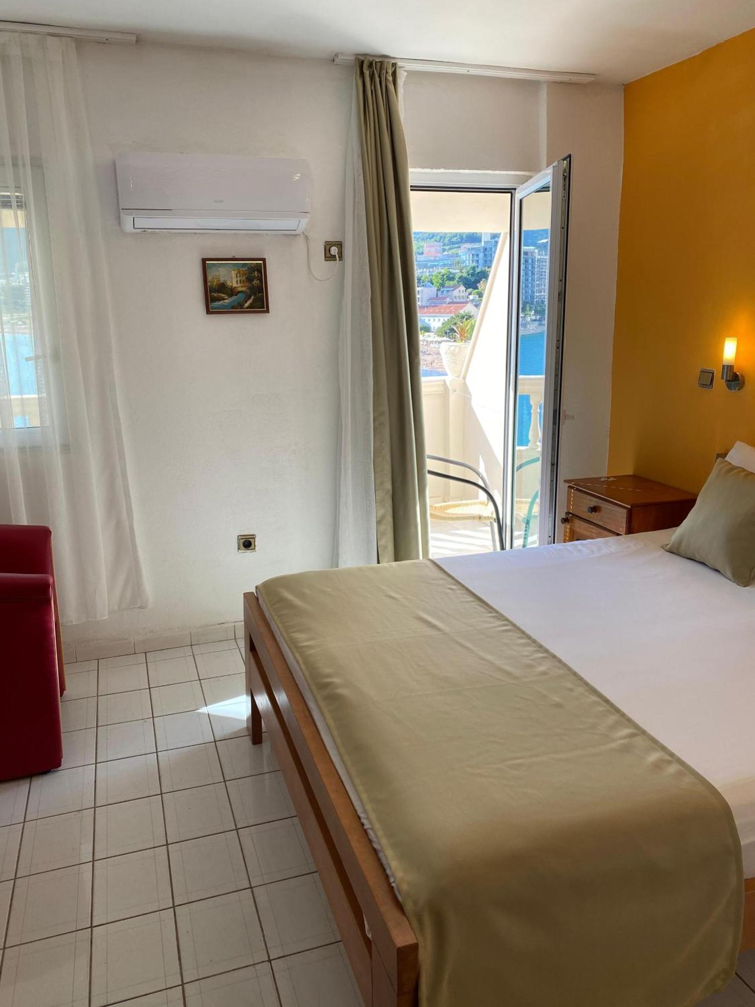 New Hotel Kuc By Marvel Budva Eksteriør billede