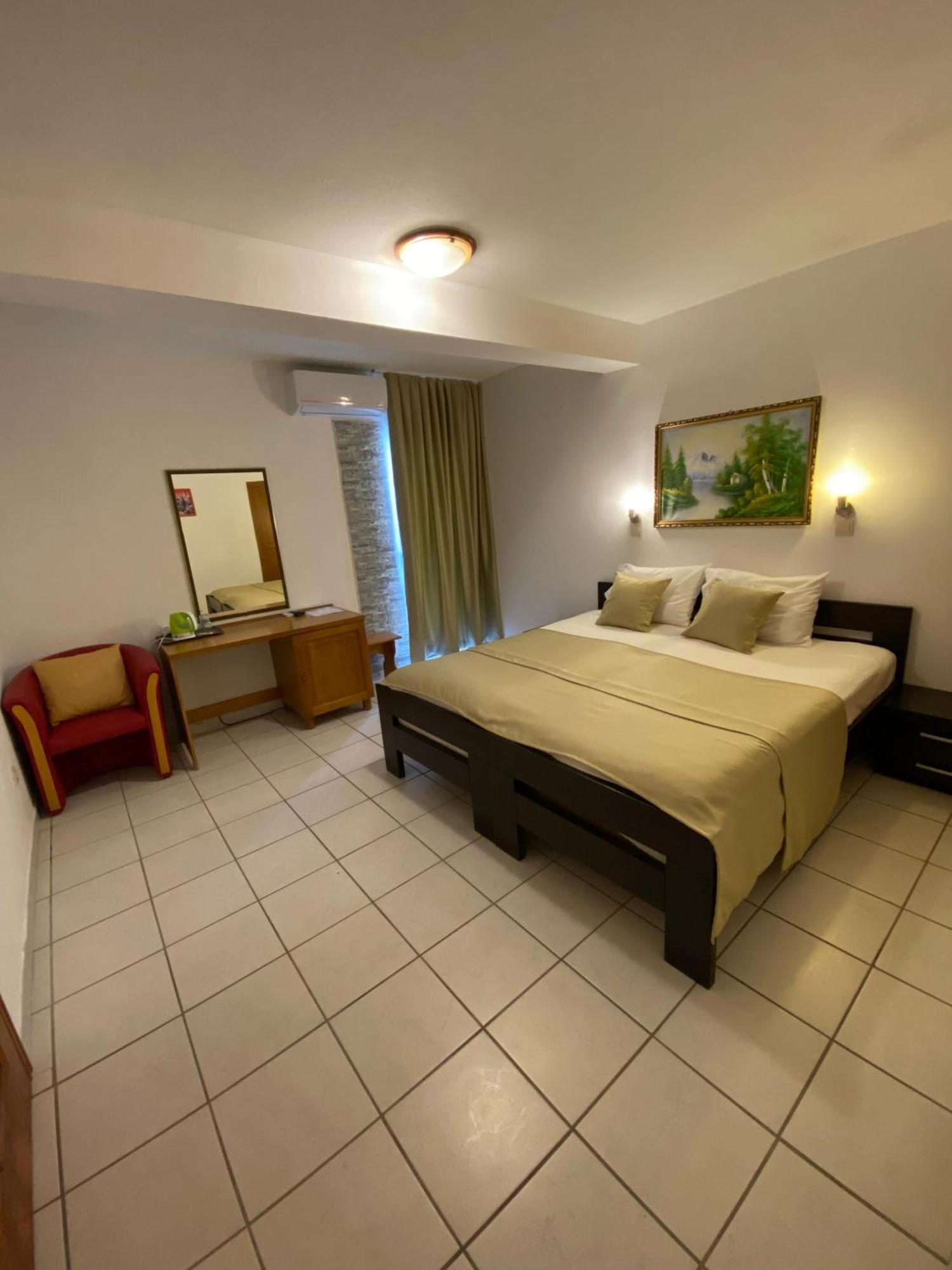 New Hotel Kuc By Marvel Budva Eksteriør billede
