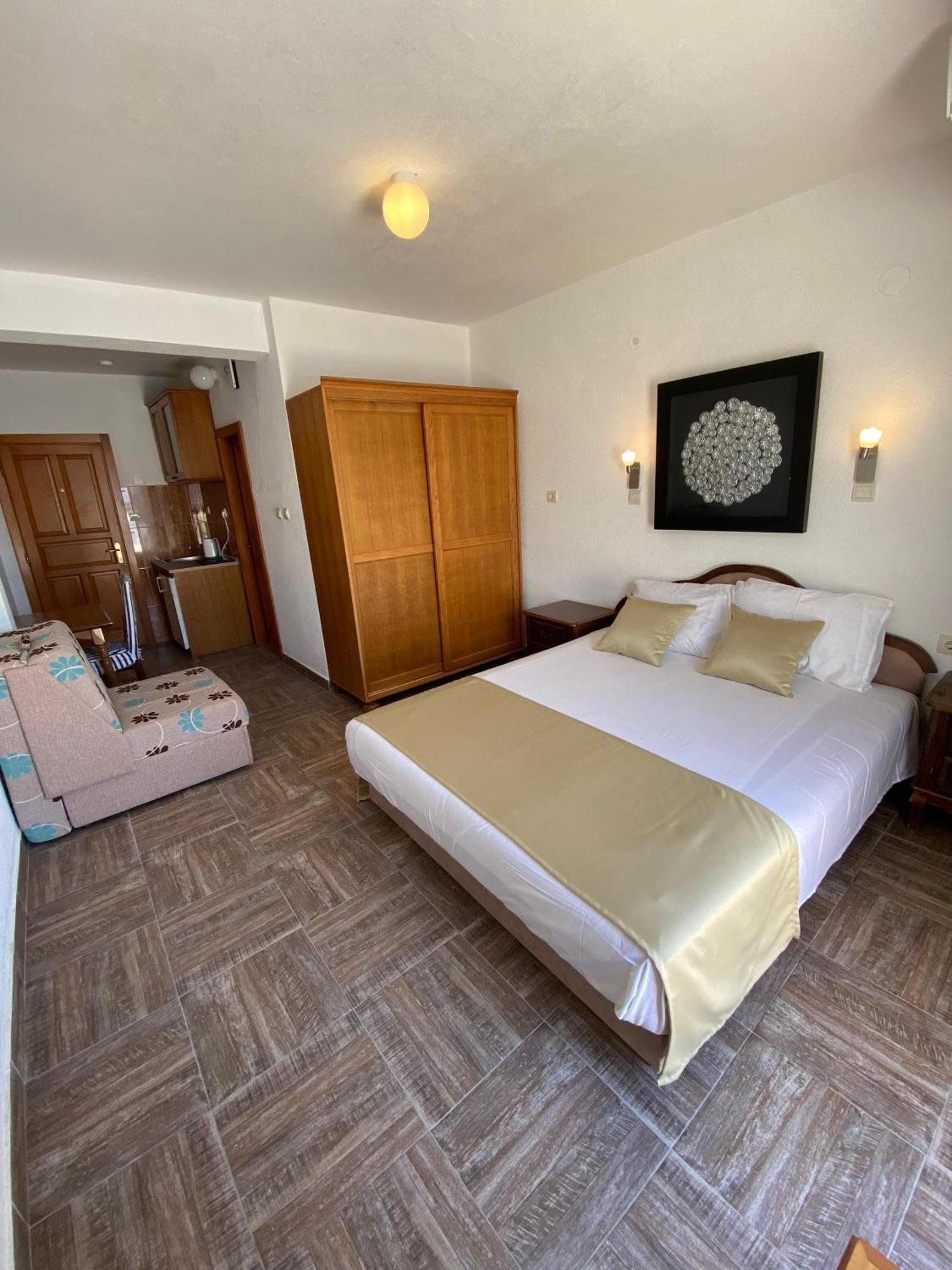New Hotel Kuc By Marvel Budva Eksteriør billede
