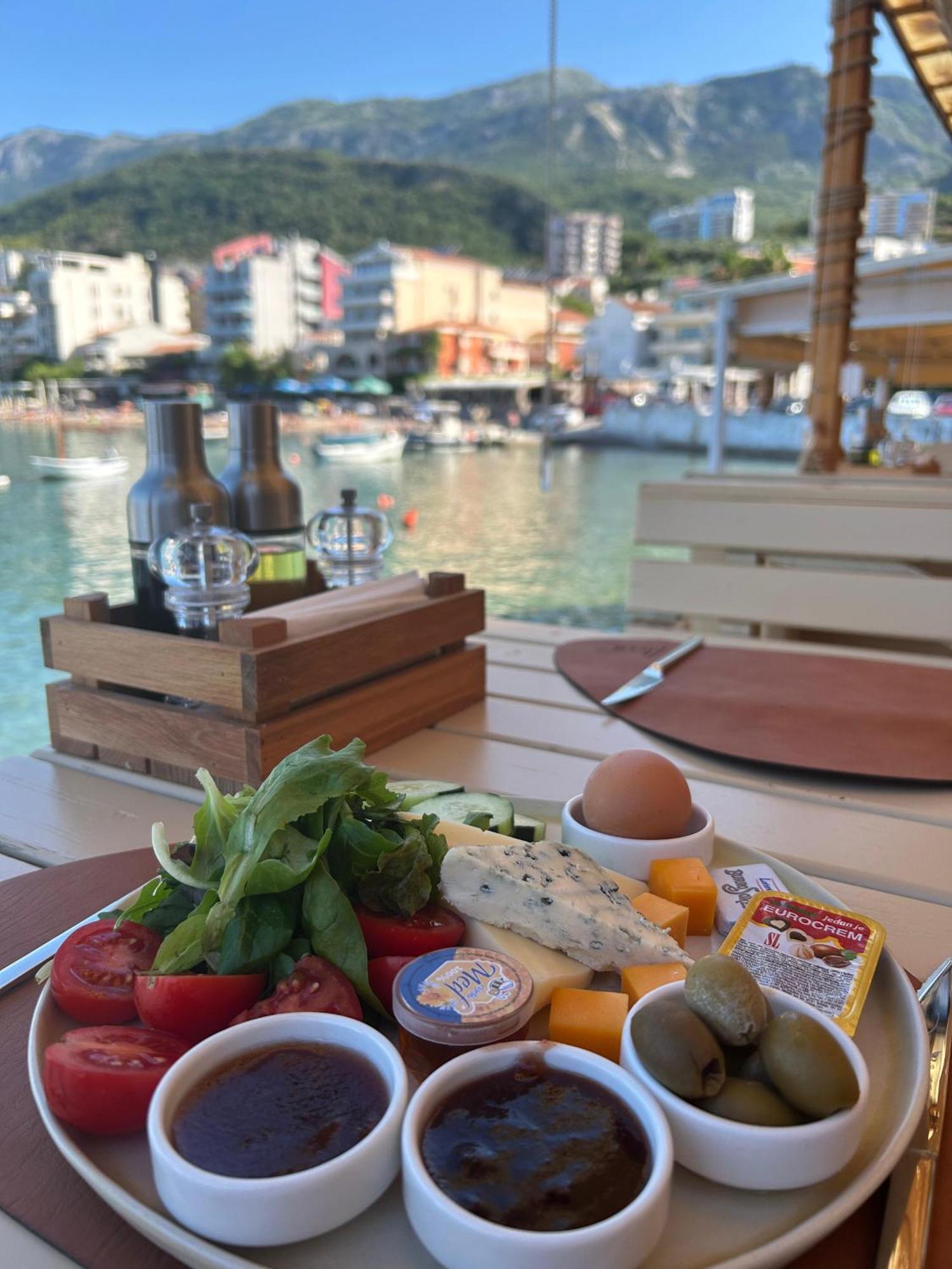 New Hotel Kuc By Marvel Budva Eksteriør billede