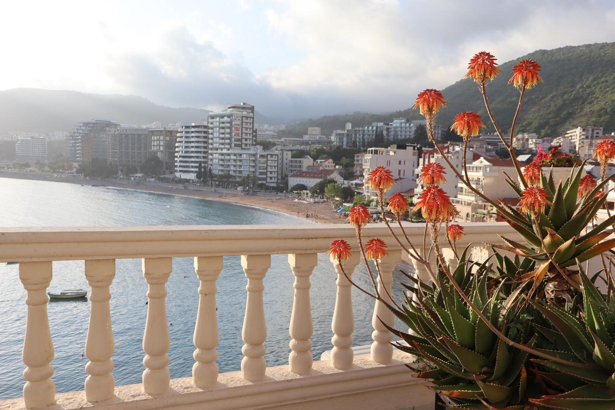 New Hotel Kuc By Marvel Budva Eksteriør billede